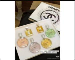 4+2 Perfume Sample Set